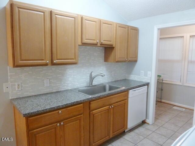 721 South Merritt Mill Road Chapel Hill, NC 27516 - Photo 15 of 28 710 Edwards_Kitchen 2