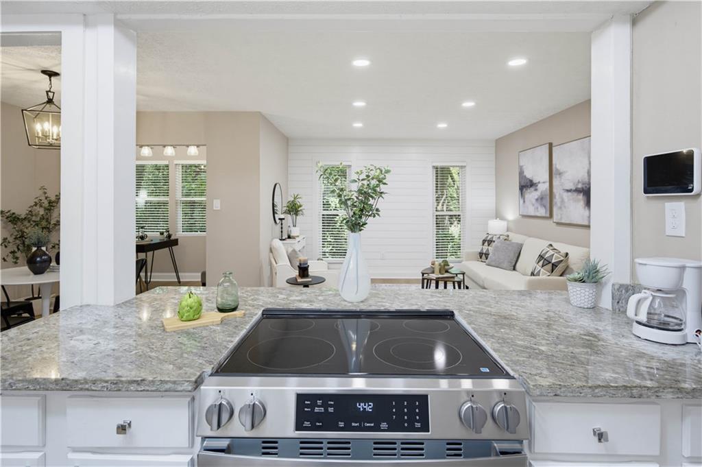 5159 Roswell Road, Unit 591 Sandy Springs, GA 30342 - Photo 12 of 29 Gallery Image 12