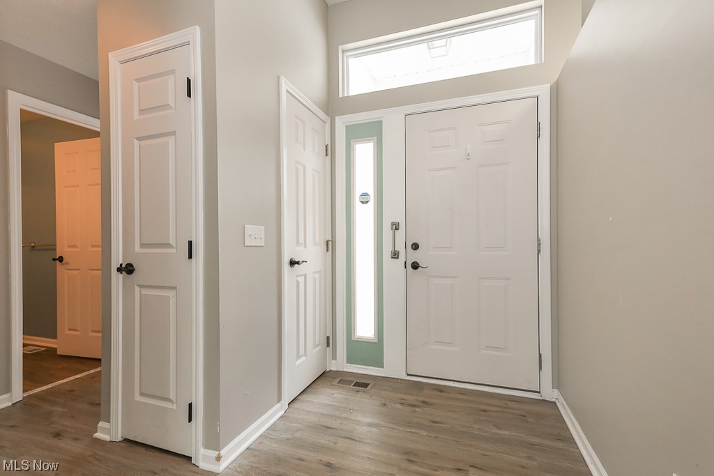 5770 Emerald Ridge Parkway, Unit B Solon, OH 44139 - Photo 4 of 26