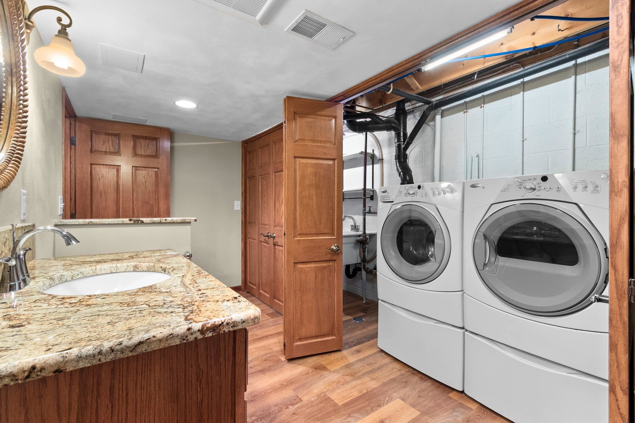 151 Harrys Gateway Appleton, WI 54914 - Photo 54 of 78