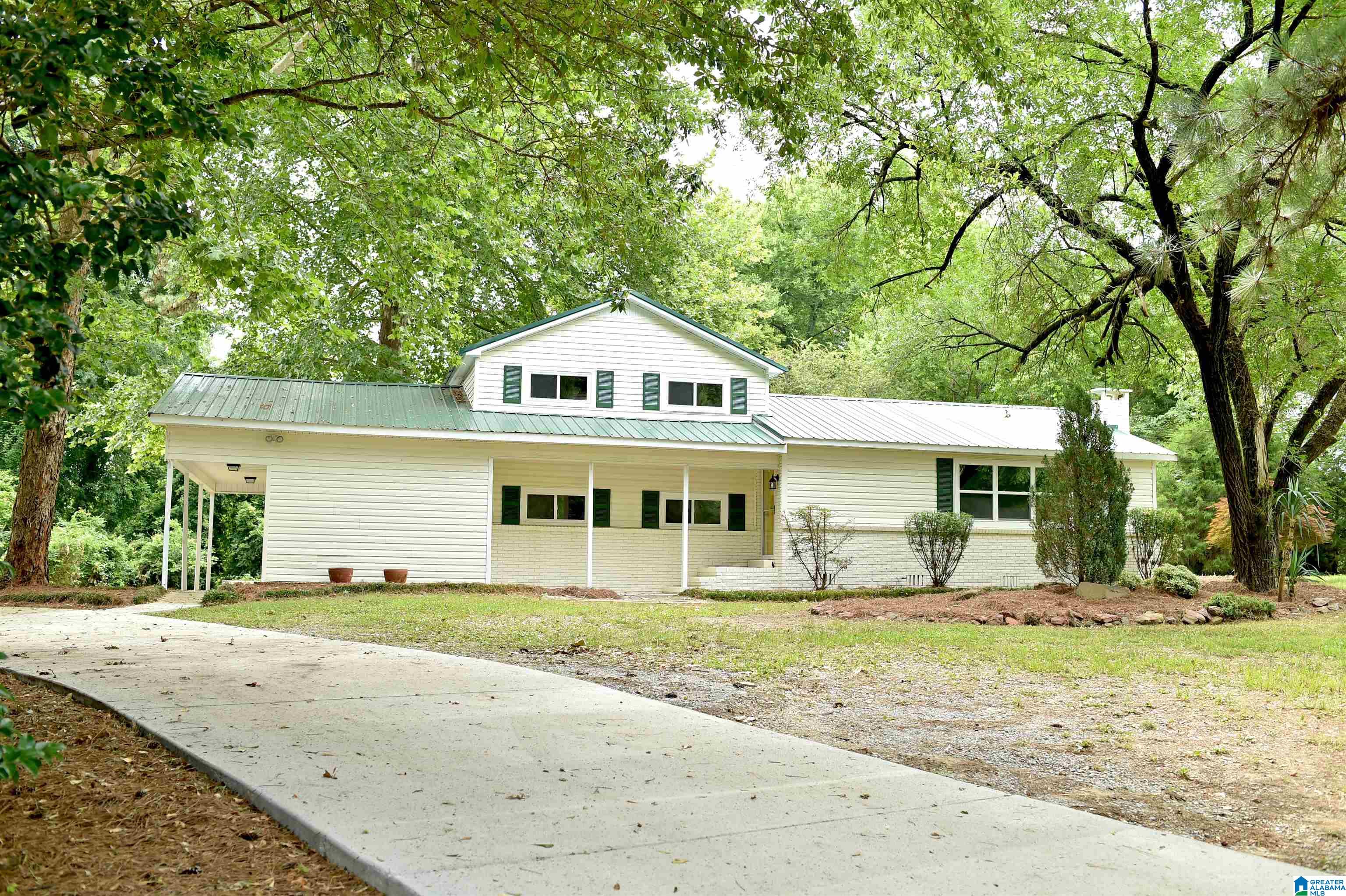5005 Sutherland Road Mount Olive, AL 35117 - Photo 1 of 35