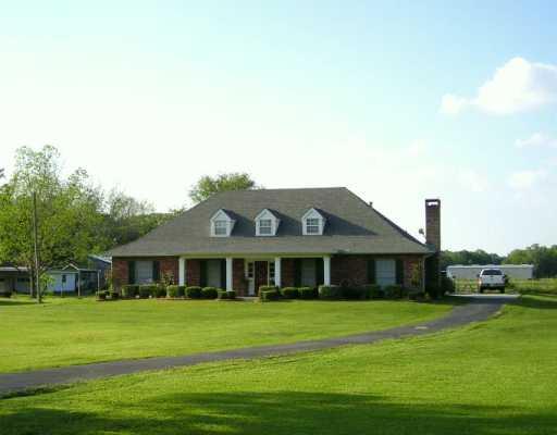 3327 Bayou Road St. Bernard, LA 70085 - Photo 1 of 8