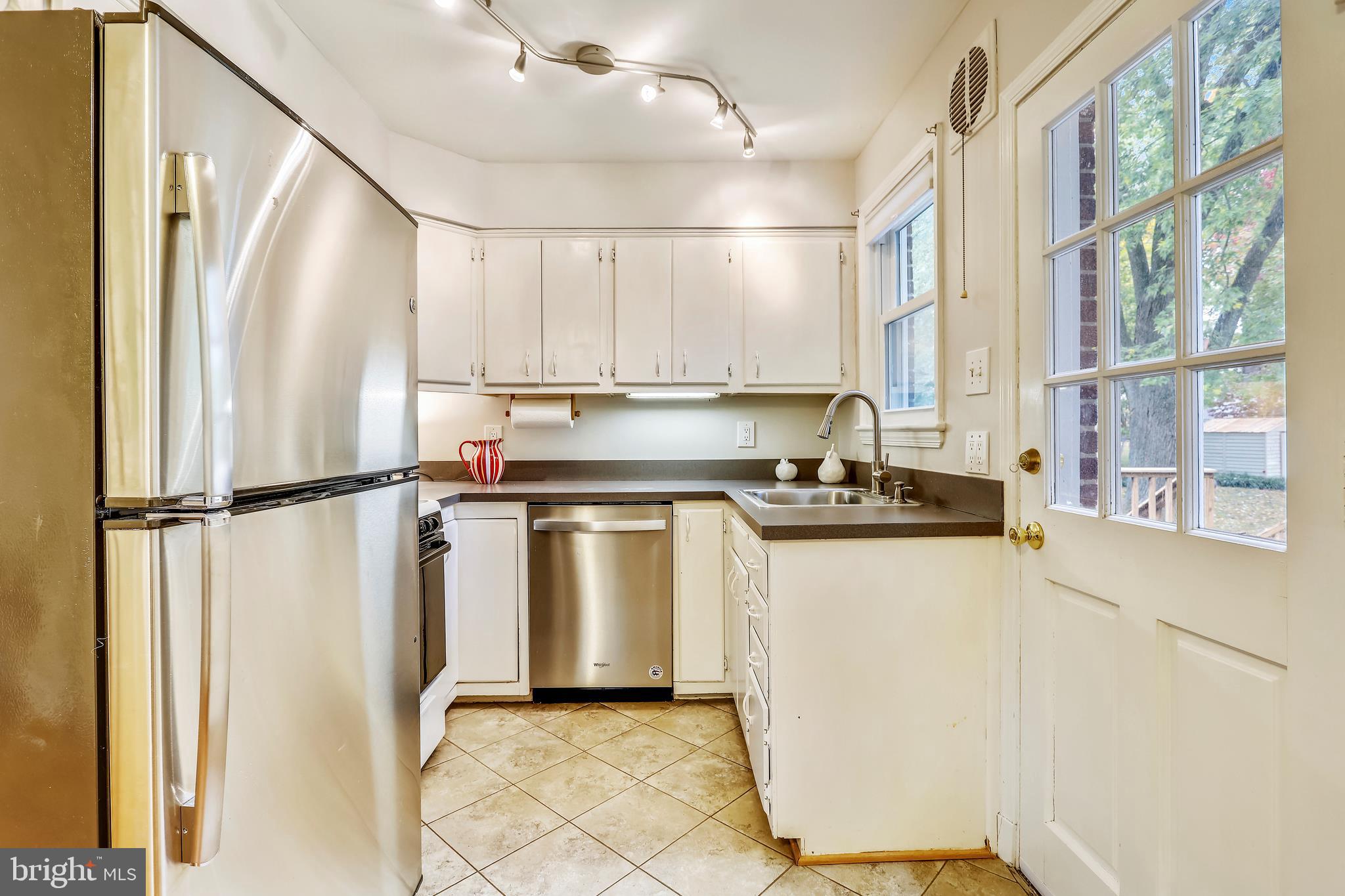 10600 Malone Street Silver Spring, MD 20902 - Photo 11 of 33 Gallery Image 11