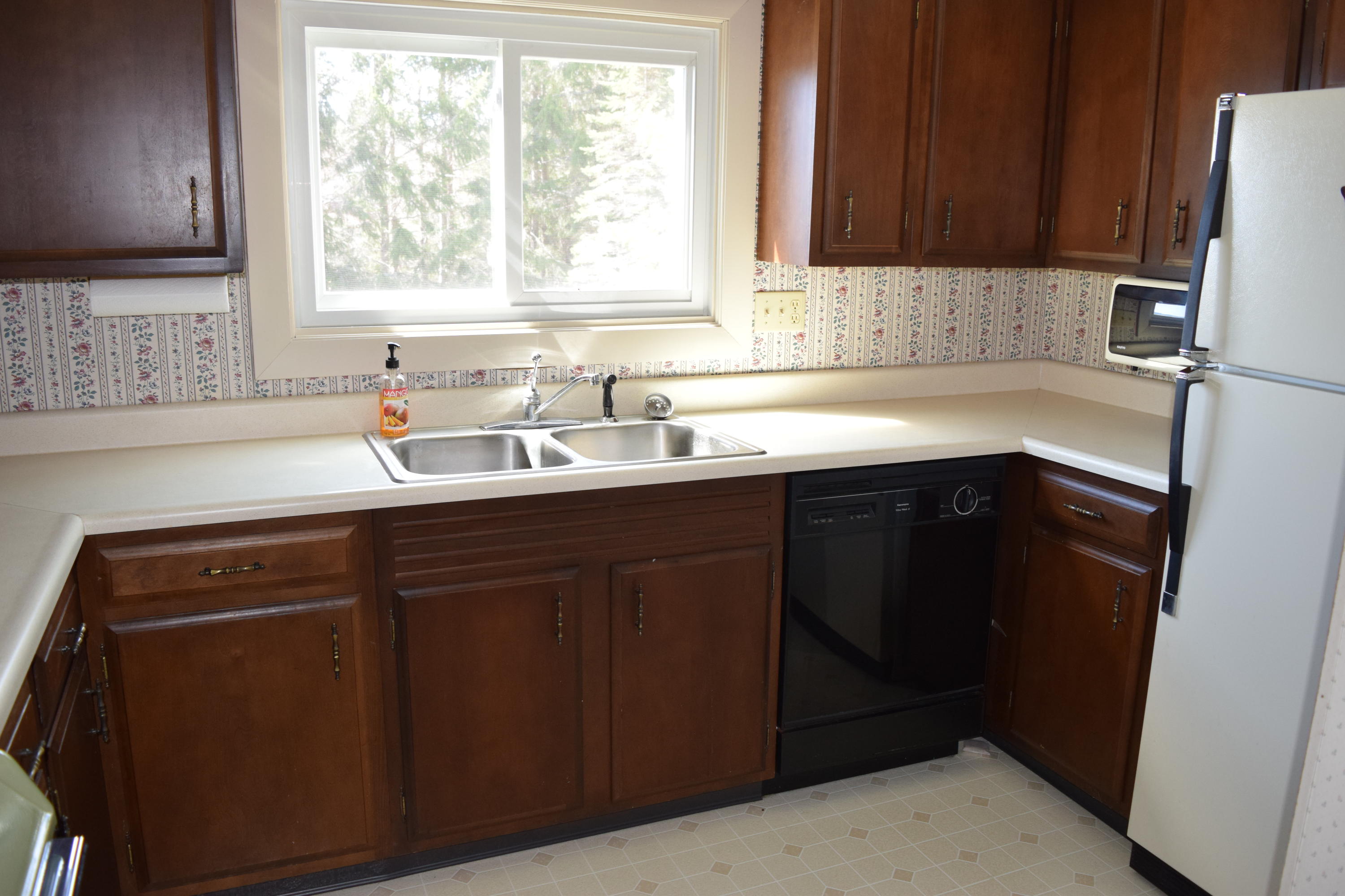570 Newbury Neck Road Surry, ME 04684 - Photo 34 of 48 29 Grant St Ellsworth 030