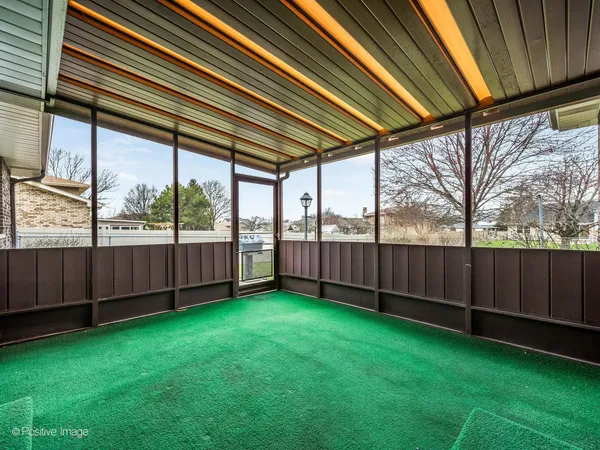 $425,000 | 8146 Braeburn Lane, Orland Park, IL 60462
