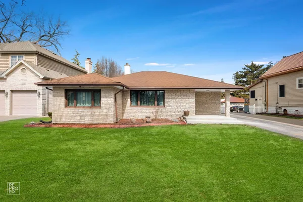 $849,000 | 221 East Grantley Avenue, Elmhurst, IL 60126