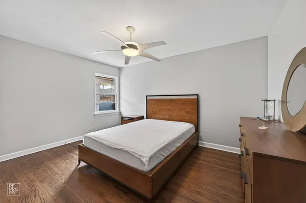 $849,000 | 221 East Grantley Avenue, Elmhurst, IL 60126