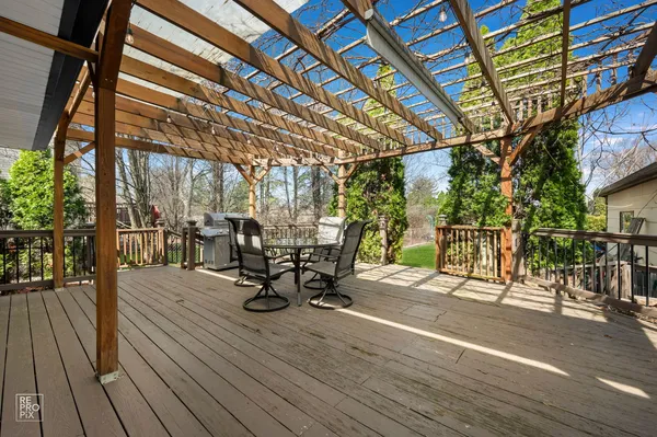 $849,000 | 221 East Grantley Avenue, Elmhurst, IL 60126