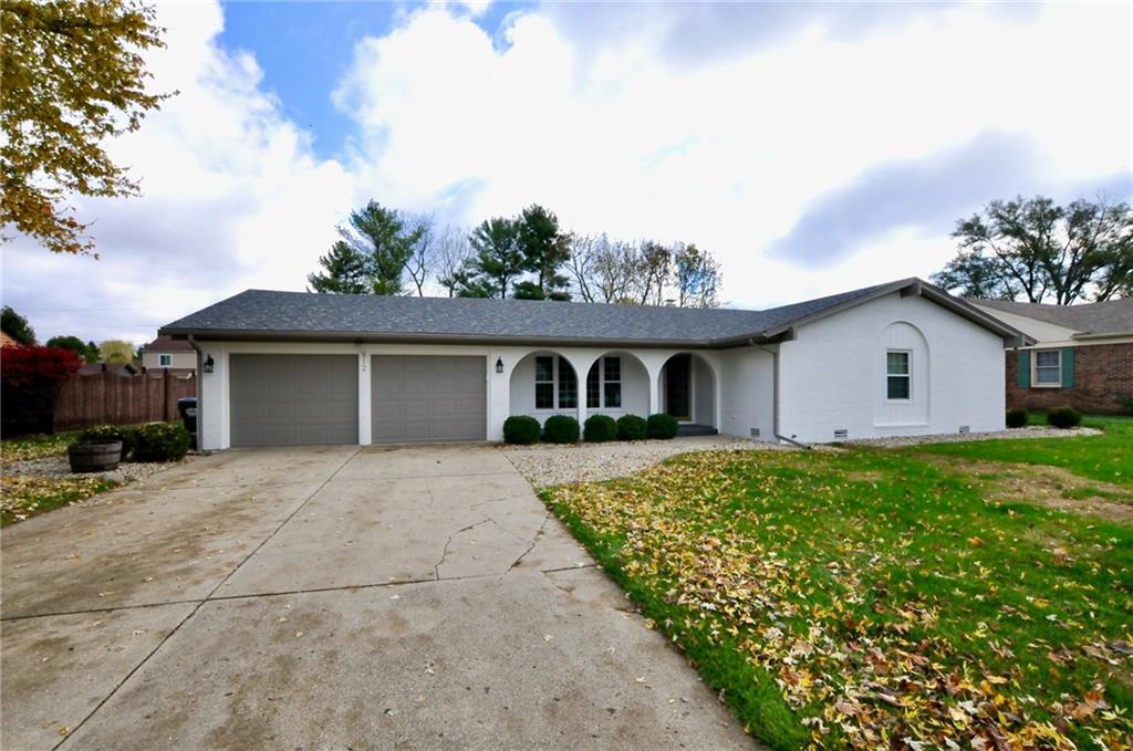812 Deerfield Road Anderson, IN 46012 - Photo 2 of 34