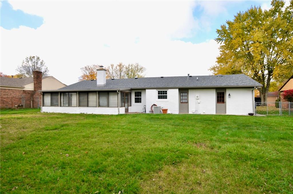 812 Deerfield Road Anderson, IN 46012 - Photo 4 of 34