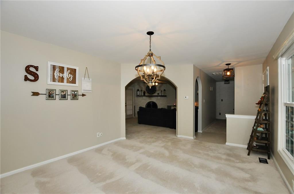 812 Deerfield Road Anderson, IN 46012 - Photo 8 of 34