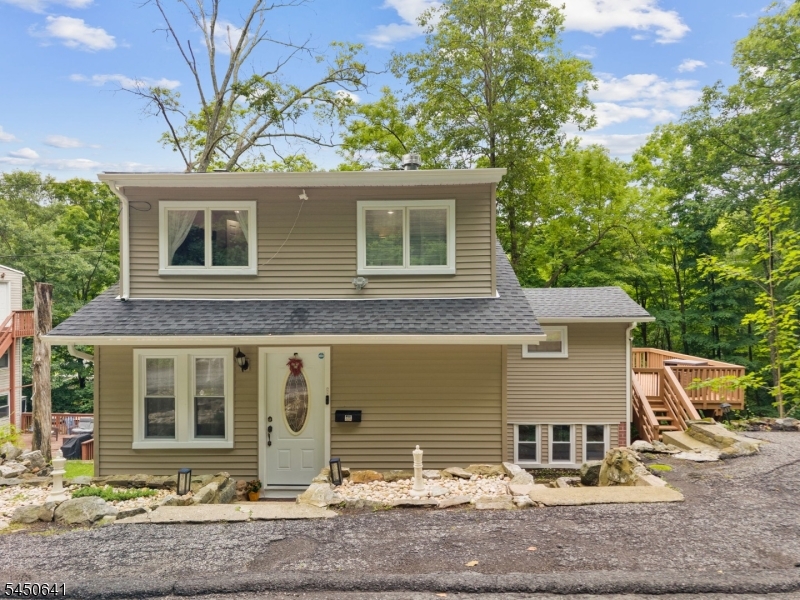 6 Hoover Road Oak Ridge, NJ 07438 - Photo 3 of 46 Gallery Image 3