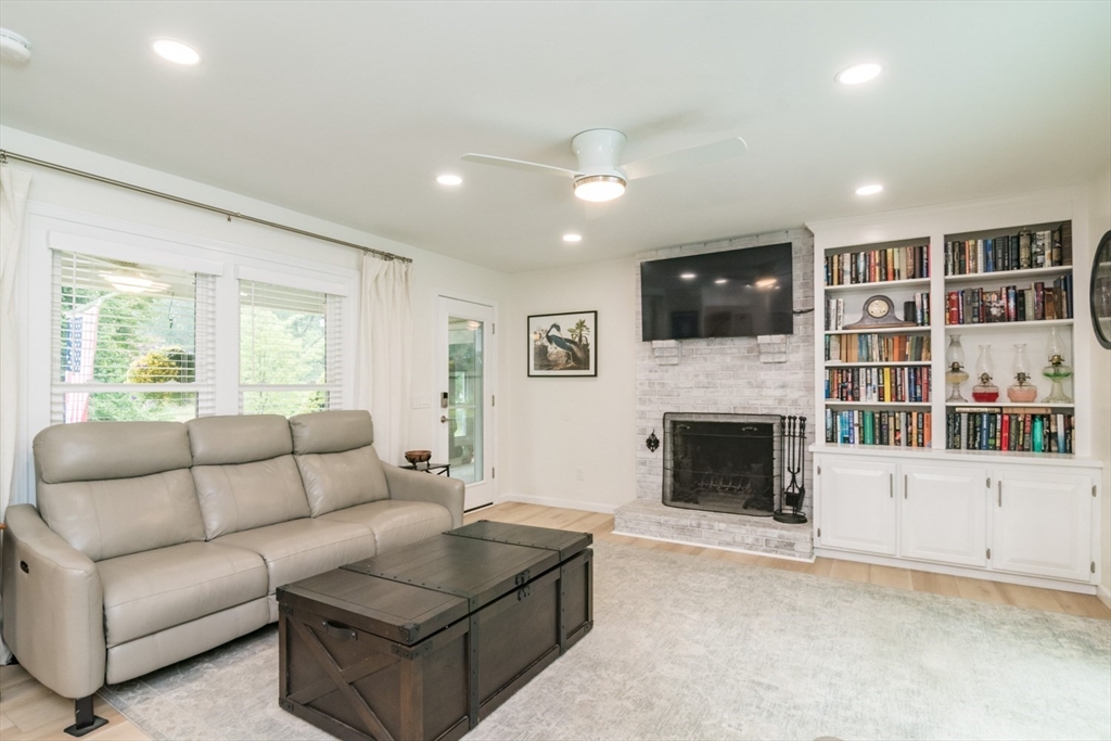 49 Quinnehtuk Road Longmeadow, MA 01106 - Photo 18 of 42