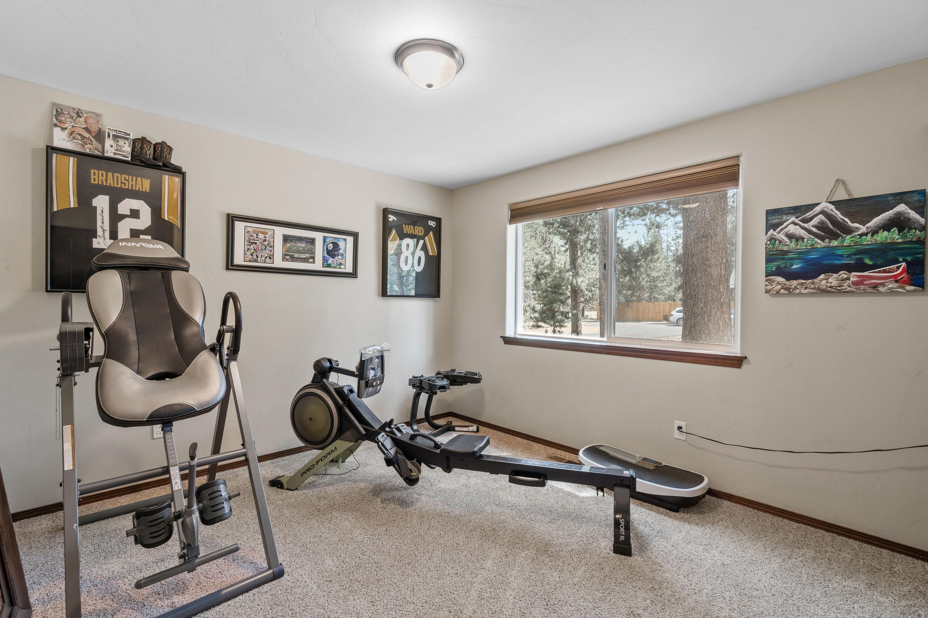 56249 Bufflehead Road Bend, OR 97707 - Photo 19 of 40 4th Bedroom or office
