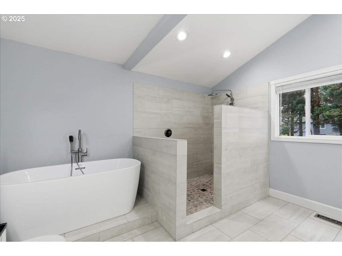 1371 Northeast Barnes Court Gresham, OR 97030 - Photo 22 of 48 Owner's Suite Bathroom