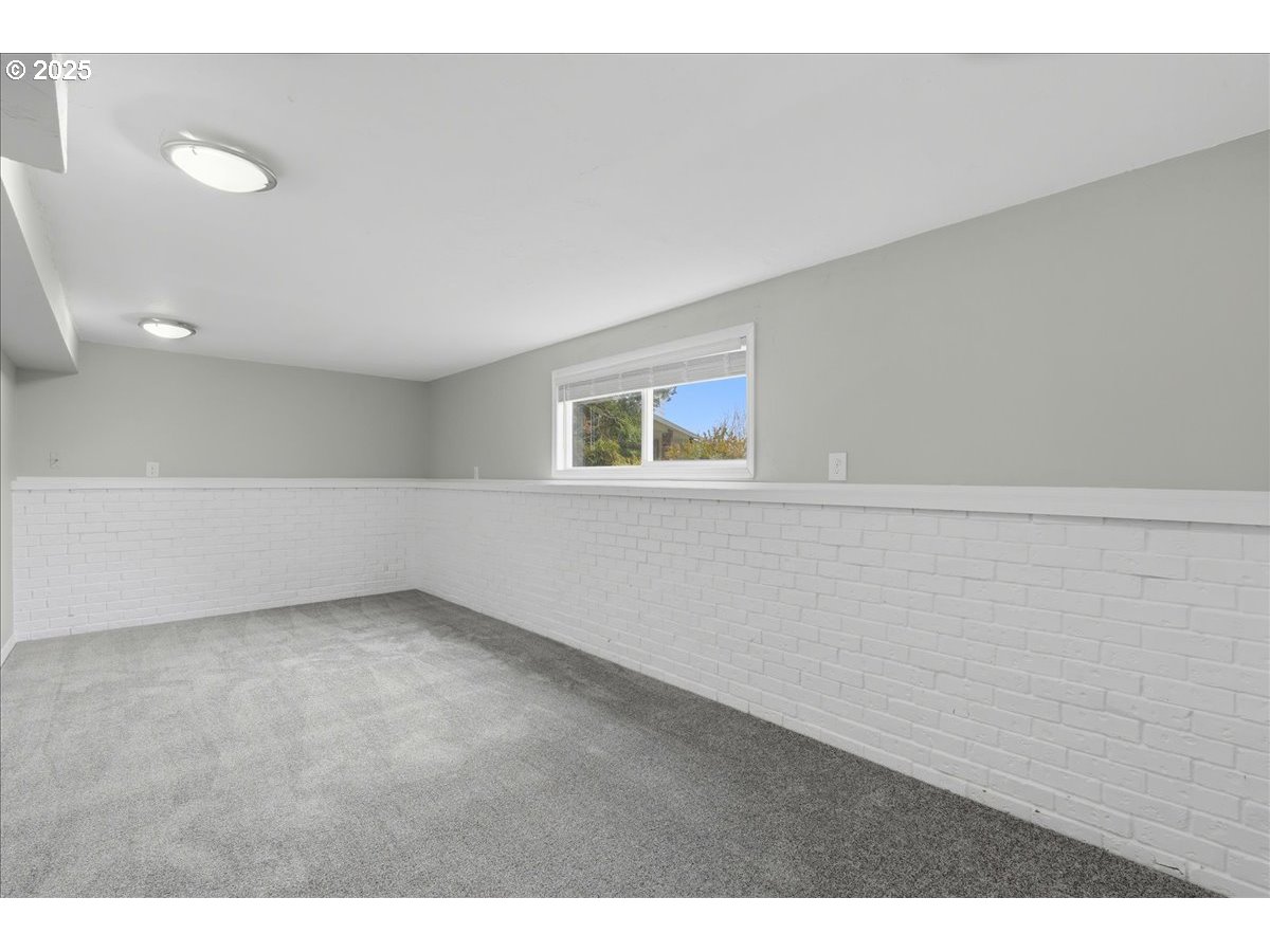 1371 Northeast Barnes Court Gresham, OR 97030 - Photo 28 of 48 Bedroom