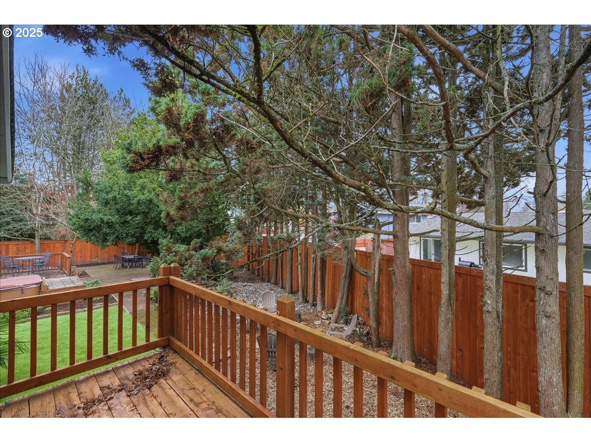 1371 Northeast Barnes Court Gresham, OR 97030 - Photo 40 of 48