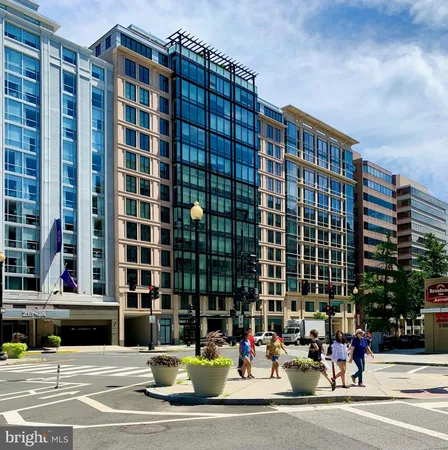 $2,200 | 1133 14th Street Northwest, Unit 1207, Washington, DC 20005