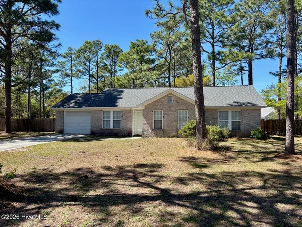 $2,000 | 304 Raye Drive, Wilmington, NC 28412