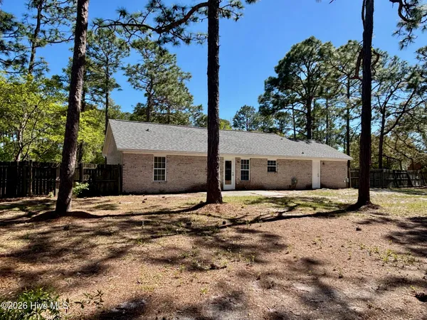 $2,000 | 304 Raye Drive, Wilmington, NC 28412