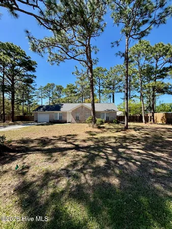 $2,000 | 304 Raye Drive, Wilmington, NC 28412
