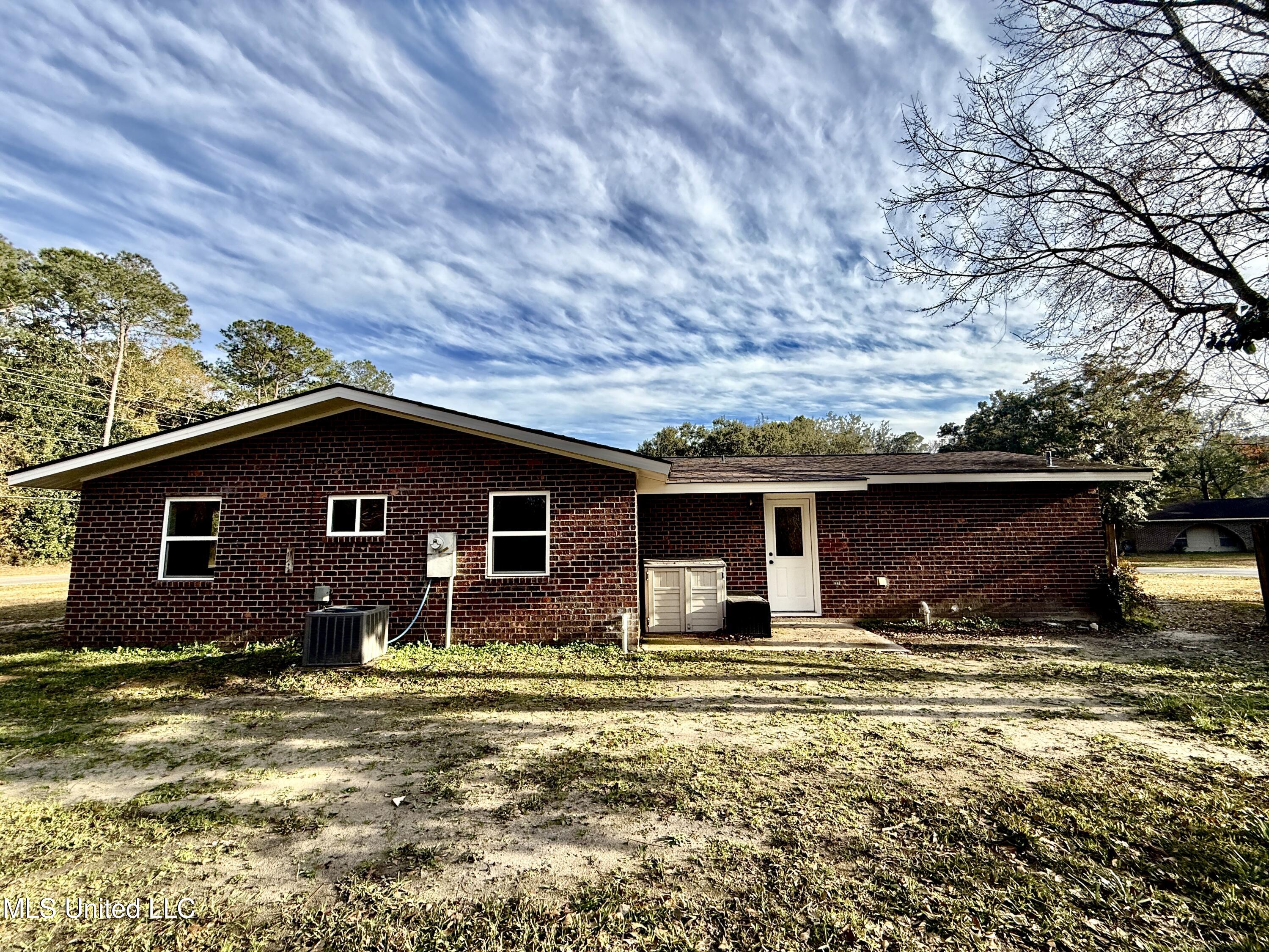 1400 Riverside Drive Gautier, MS 39553 - Photo 10 of 62 IMG_6314