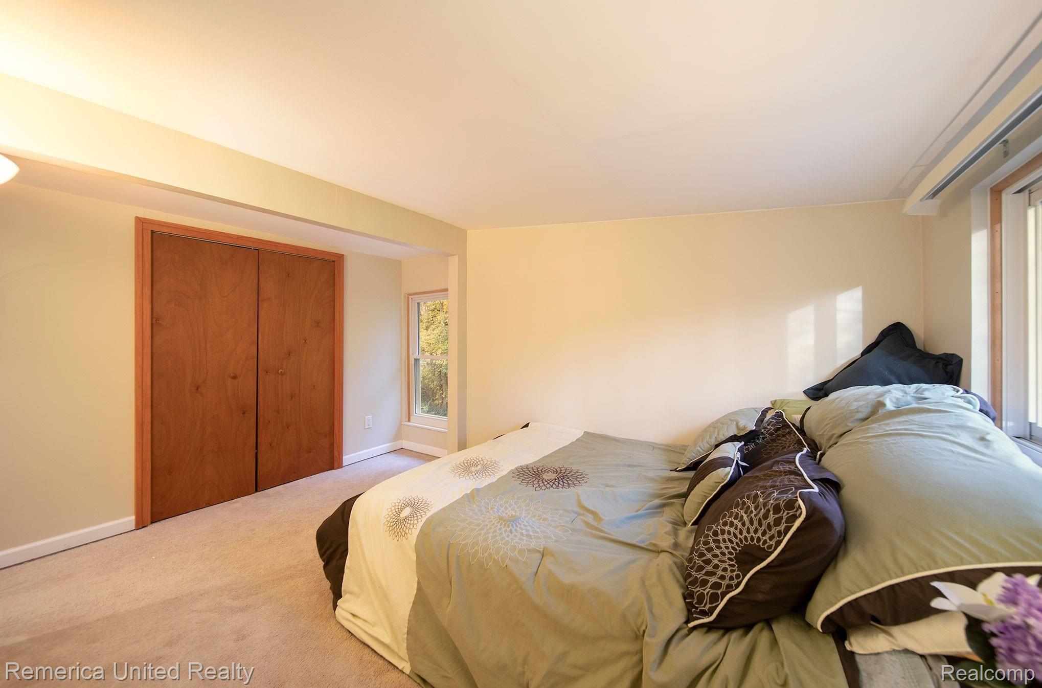 2795 Loon Lake Road Wixom, MI 48393 - Photo 19 of 27 2795-Loon-Lake_39.jpg