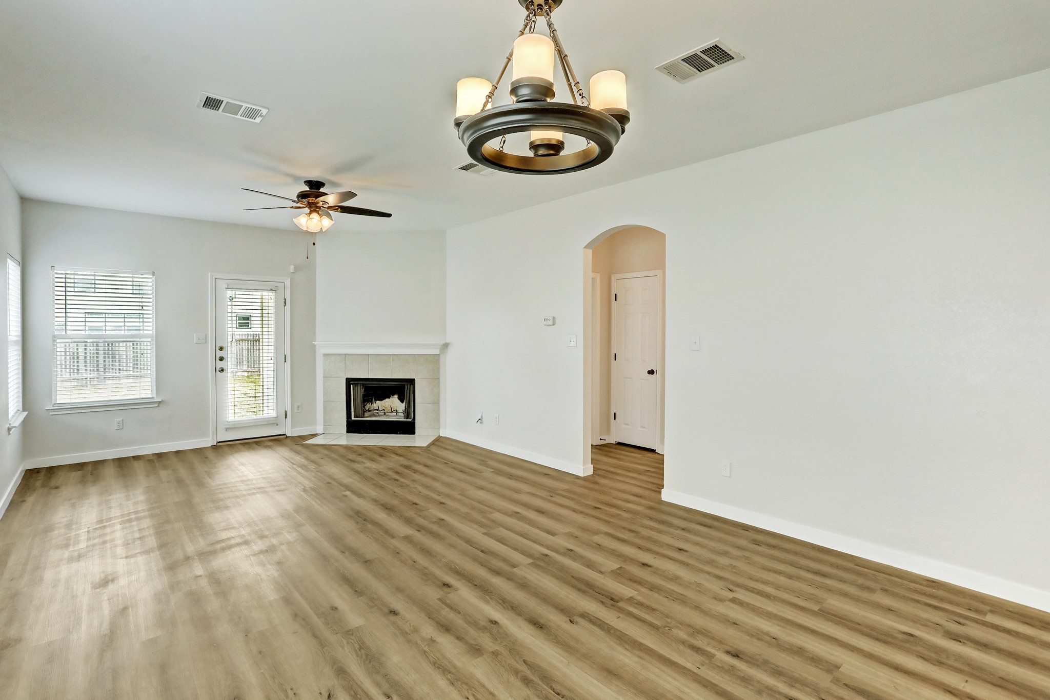 128 Almquist Street Hutto, TX 78634 - Photo 12 of 32
