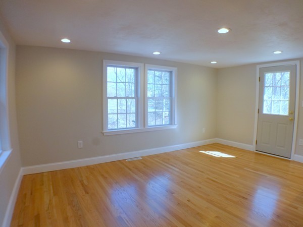 124 School House Road Groton, MA 01450 - Photo 3 of 22