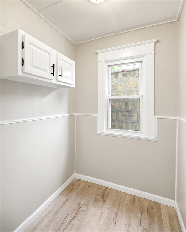 341-343 White Street Springfield, MA 01108 - Photo 4 of 27