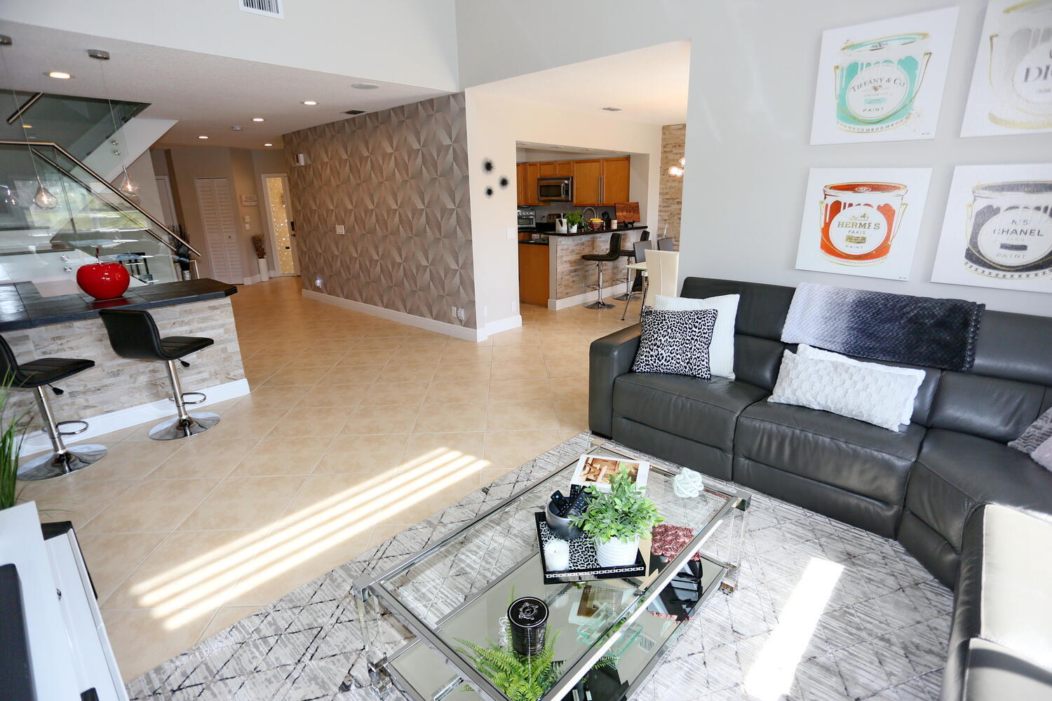 23085 Aqua View, Unit 5 Boca Raton, FL 33433 - Photo 10 of 48 View to the kitchen