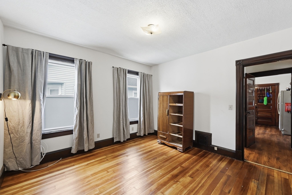 181-183 Northampton Avenue Springfield, MA 01109 - Photo 28 of 40