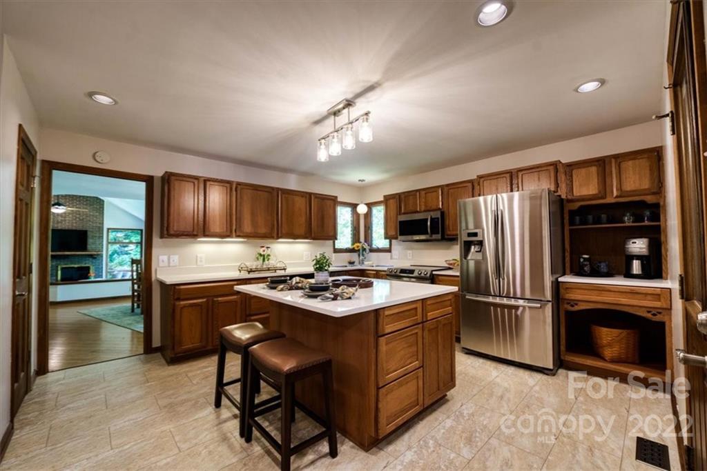 13822 Point Lookout Road Charlotte, NC 28278 - Photo 12 of 47 Gallery Image 12