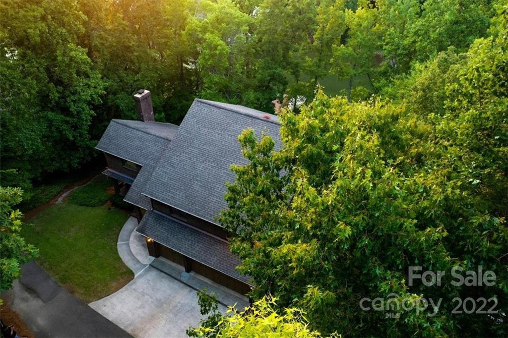 13822 Point Lookout Road Charlotte, NC 28278 - Photo 4 of 47 Gallery Image 4