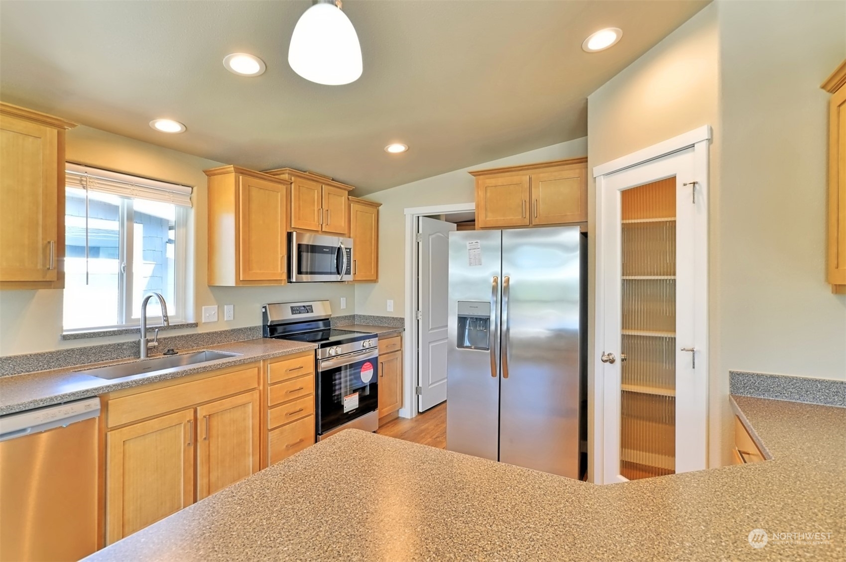 23825 15th Avenue Southeast, Unit 161 Bothell, WA 98021 - Photo 6 of 28 Gallery Image 6