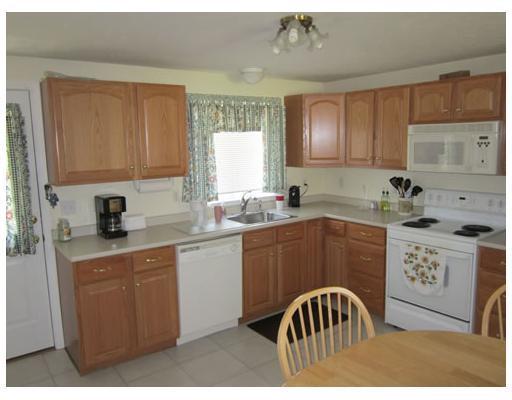 107 Beaver Dam Road Waterboro, ME 04061 - Photo 6 of 17 Kitchen.