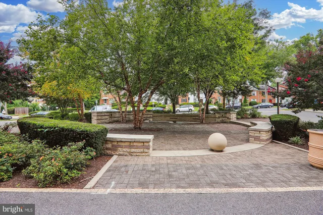 $179,000 | 1900 Lyttonsville Road, Unit 1308, Silver Spring, MD 20910