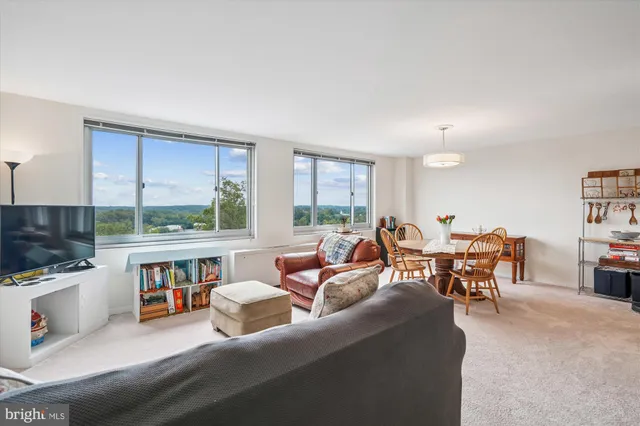 $179,000 | 1900 Lyttonsville Road, Unit 1308, Silver Spring, MD 20910