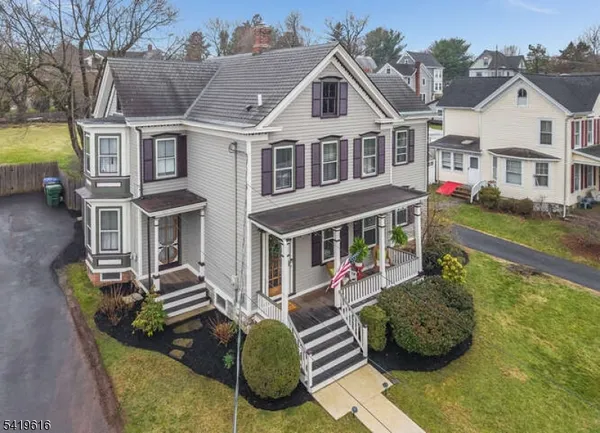 a view of outdoor space yard and patio