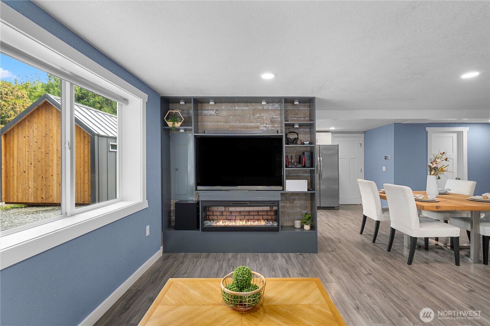 4415 Waller Road East Tacoma, WA 98443 - Photo 14 of 39