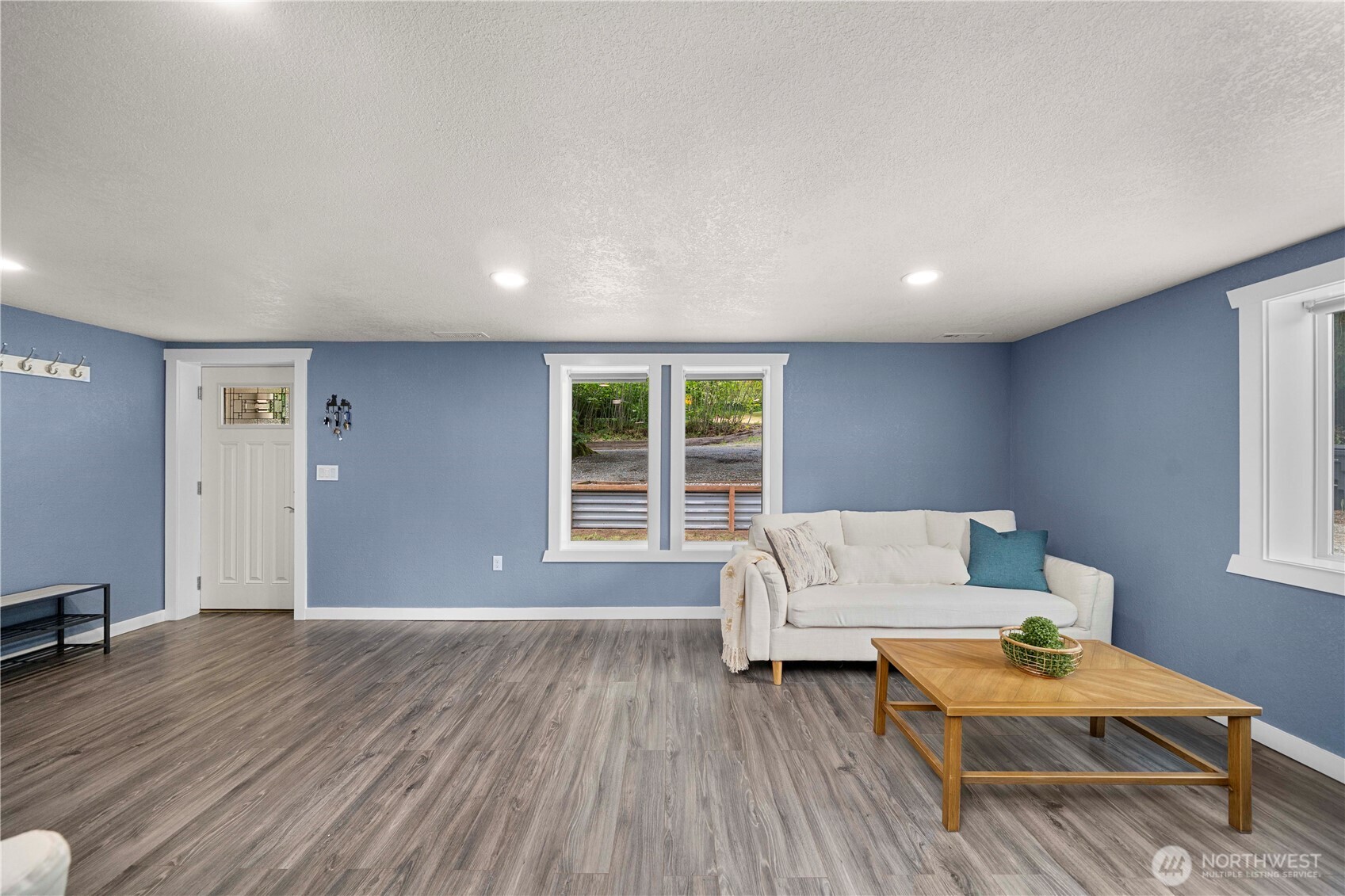 4415 Waller Road East Tacoma, WA 98443 - Photo 15 of 39