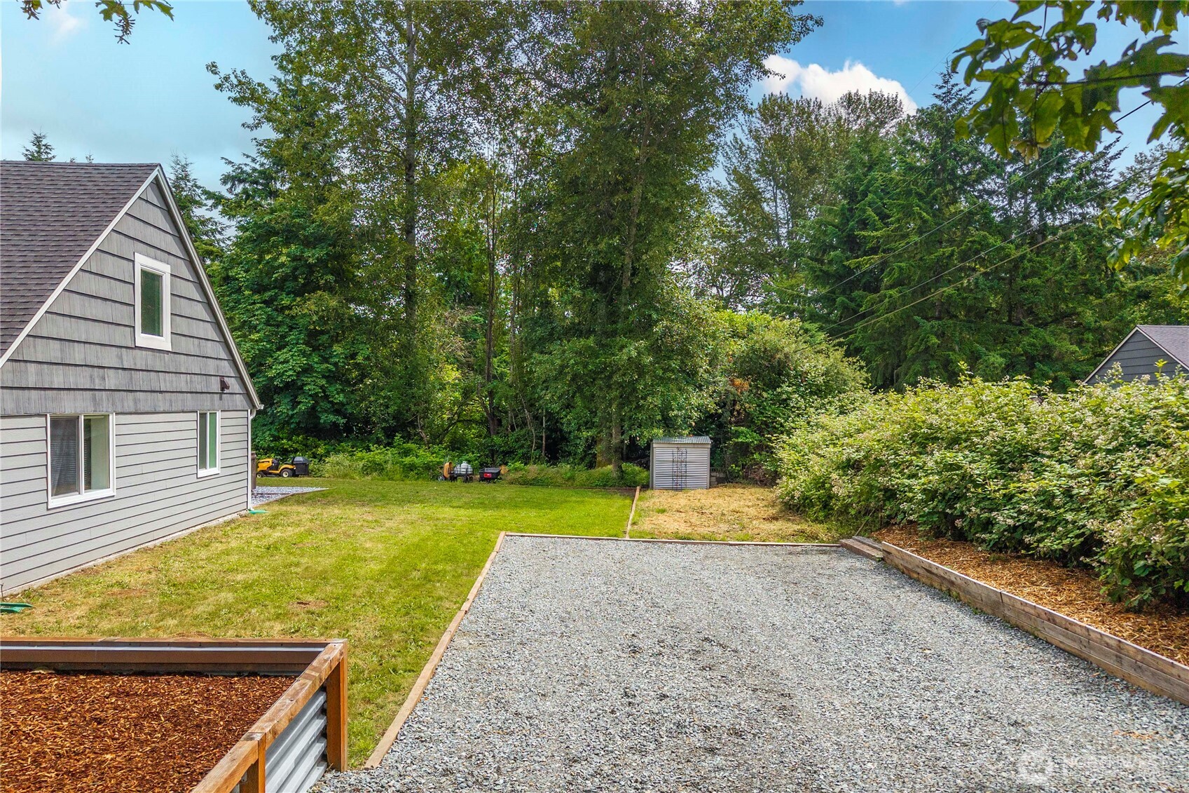 4415 Waller Road East Tacoma, WA 98443 - Photo 28 of 39