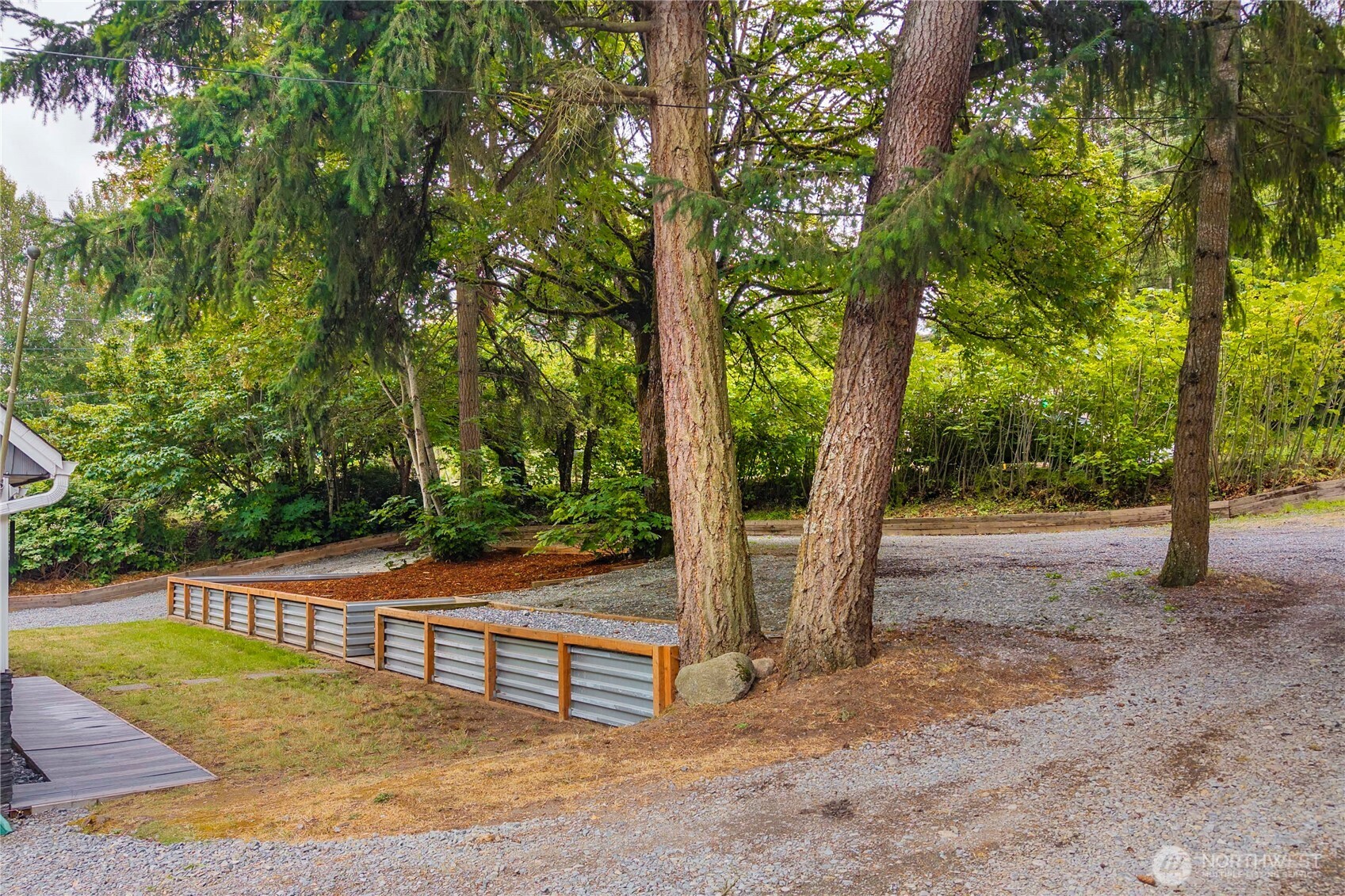 4415 Waller Road East Tacoma, WA 98443 - Photo 29 of 39