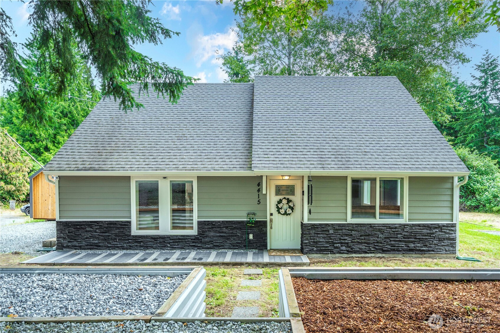 4415 Waller Road East Tacoma, WA 98443 - Photo 36 of 39