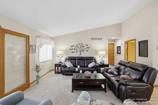 $399,000 | 10299 Castletown, Zeeland, MI 49464