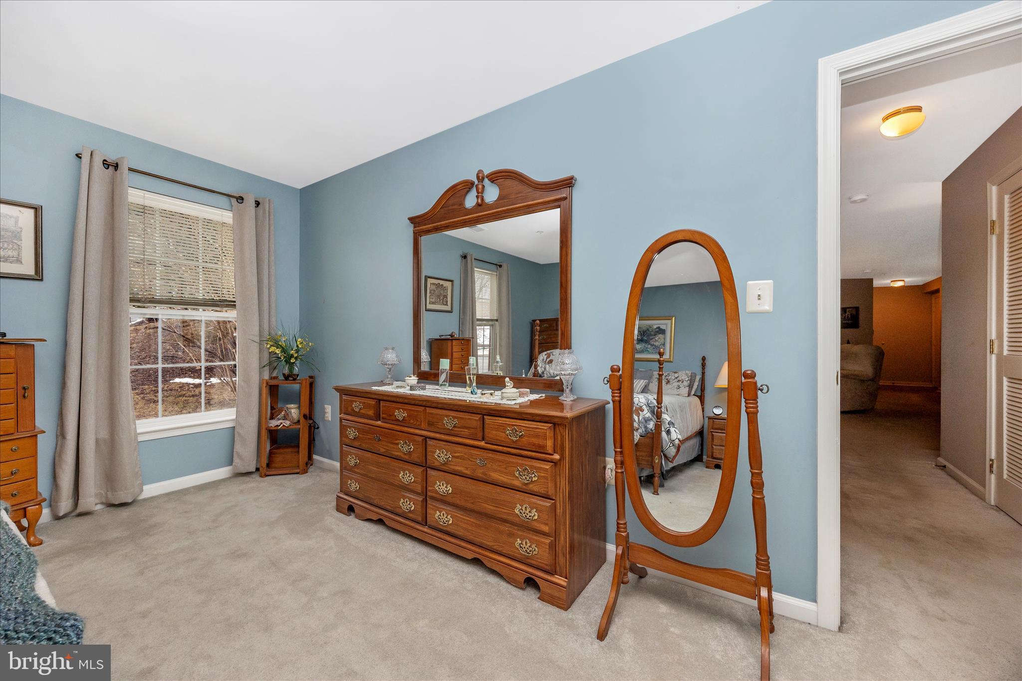 25900 Ridge Manor Drive, Unit 6000B Damascus, MD 20872 - Photo 28 of 39 a view of living room with furniture