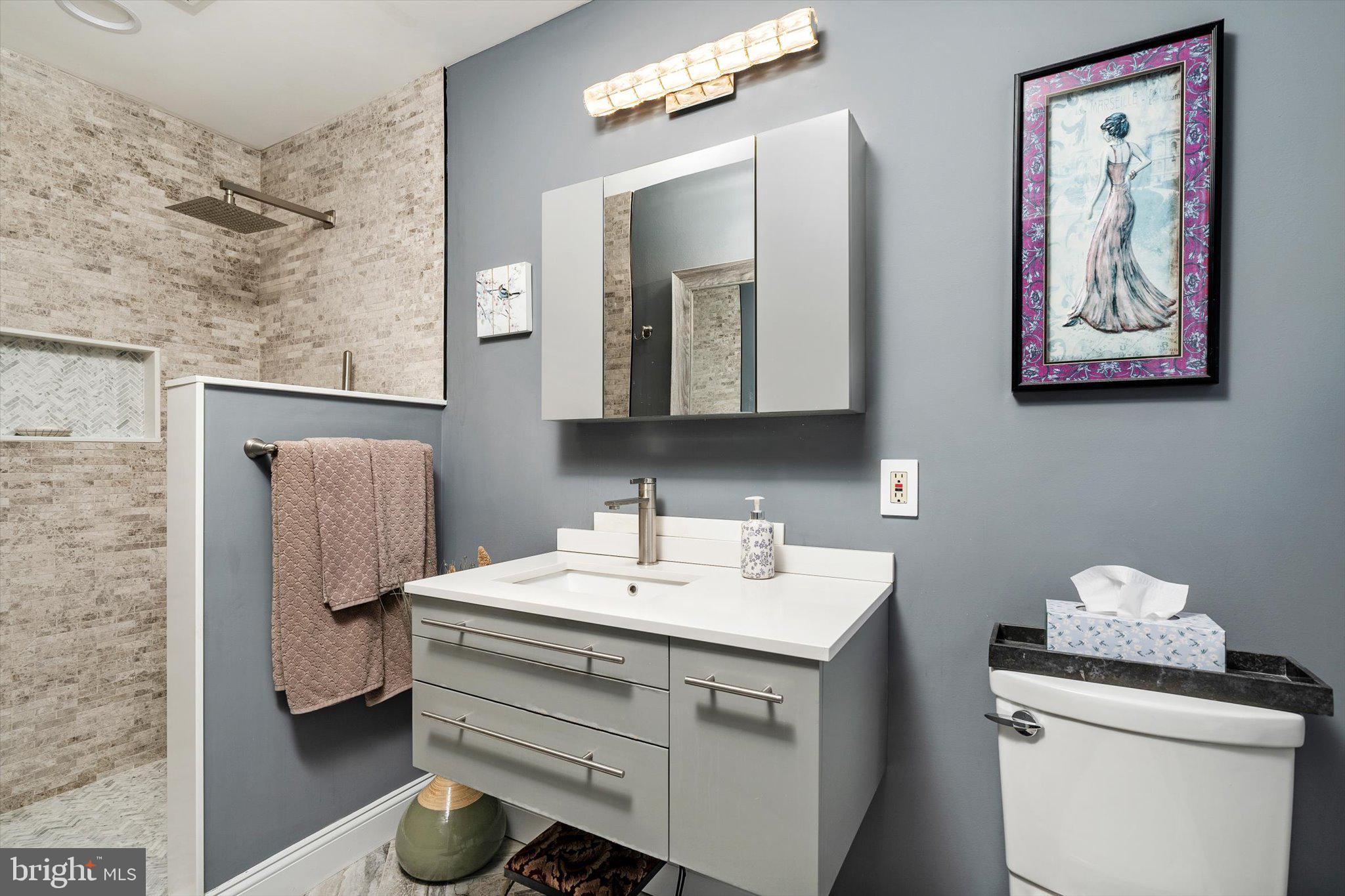 151 Walnford Road Allentown, NJ 08501 - Photo 15 of 48 Master Bath