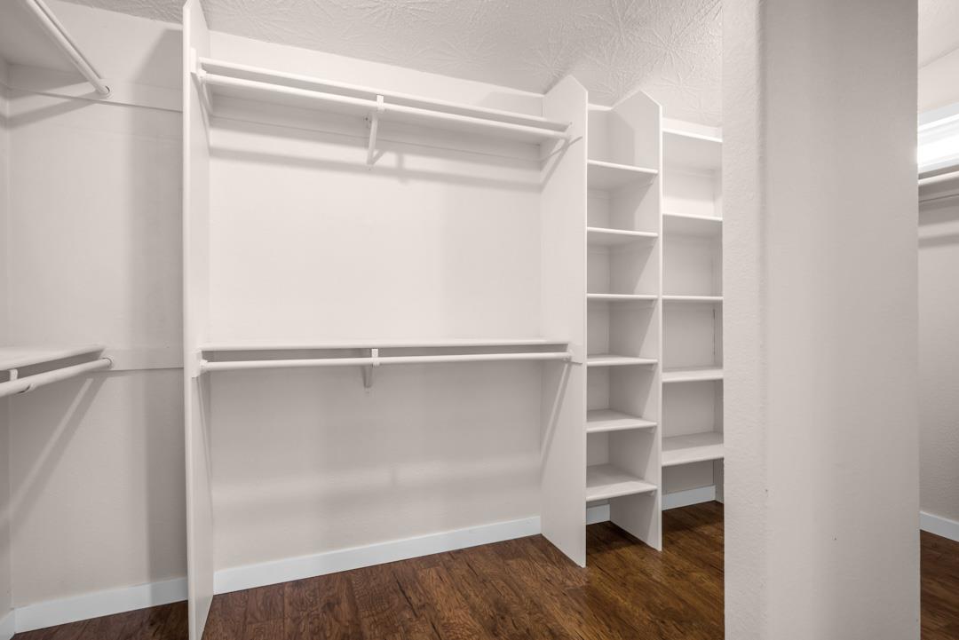 10721 Shenandoah Road Plymouth, CA 95669 - Photo 31 of 48 a view of an empty walk in closet