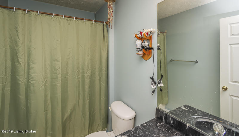 7906 Westbrook Road Louisville, KY 40258 - Photo 37 of 40 _DSC5155
