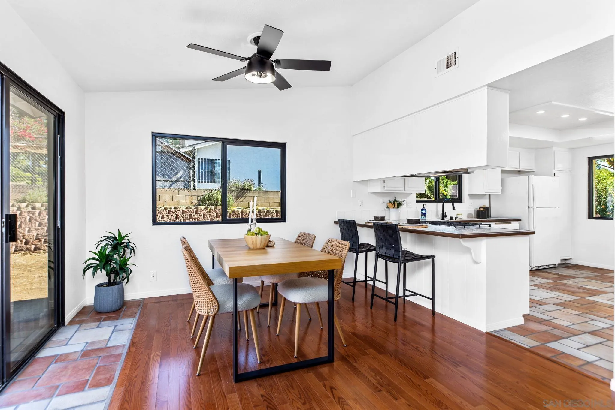 5818 Jeffries Ranch Road Oceanside, CA 92057 - Photo 6 of 30 Gallery Image 6